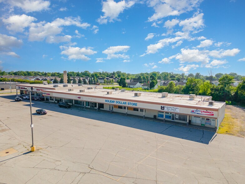 Primary Photo Of 3405-3419 E Genesee Ave, Saginaw Unknown For Lease