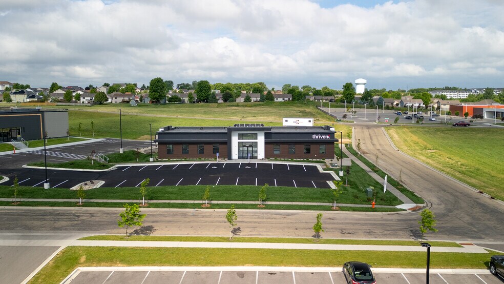 More Photos Of 3671 Sarah Pl NW, Rochester Office For Lease