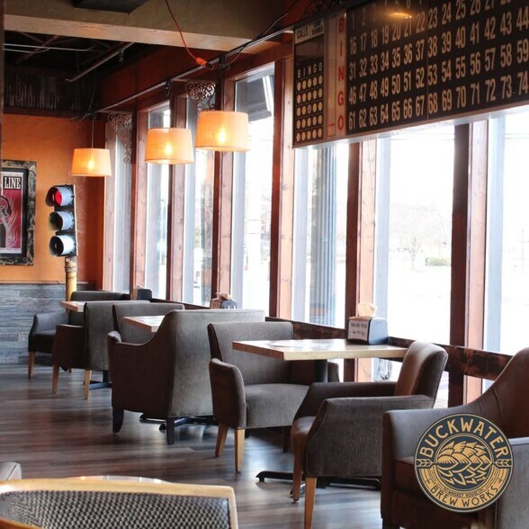 More Photos Of 213 E Main St, Carbondale Bar For Sale