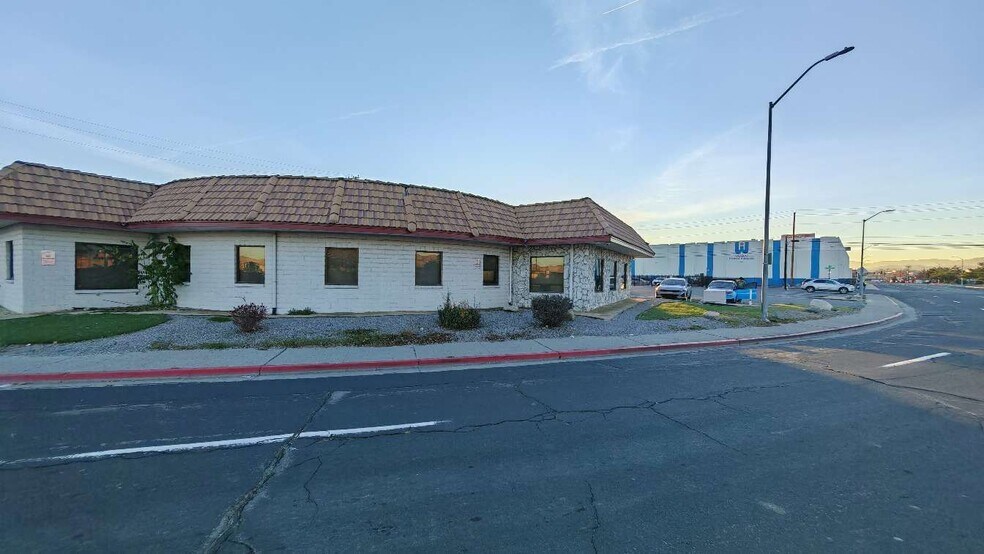 More Photos Of 1530 E 6th St, Reno Medical For Lease