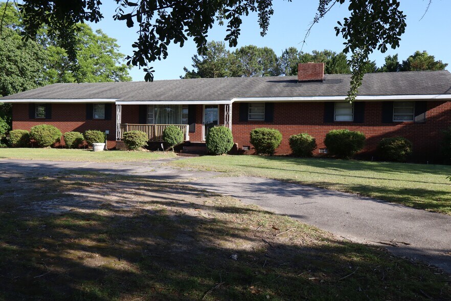 More Photos Of 1107 Erwin Rd, Dunn Healthcare For Sale