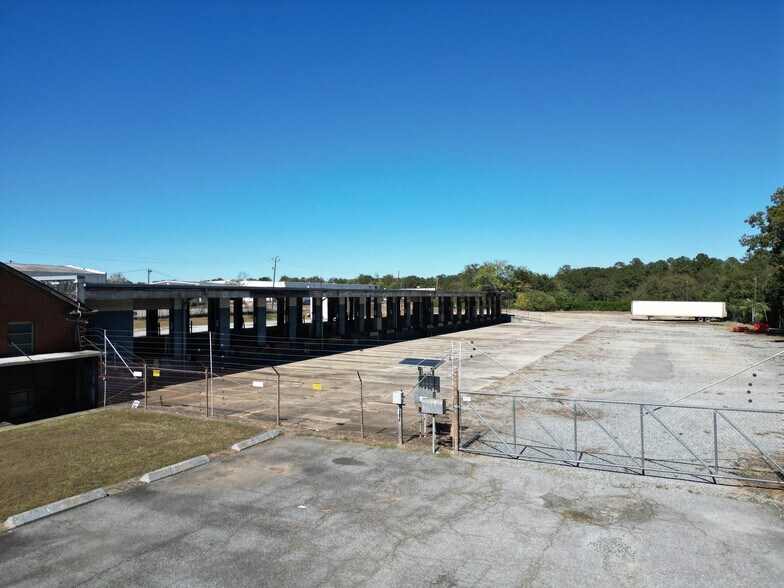 More Photos Of 475 Guy Paine Rd, Macon-Bibb Truck Terminal For Sale