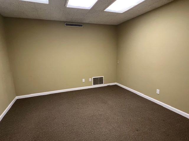 More Photos Of 6502 Caprock Dr, Lubbock Office For Sale