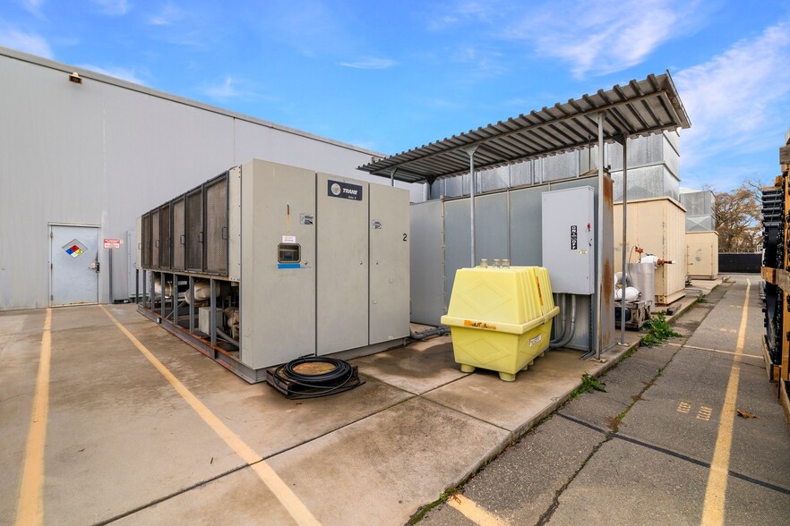 More Photos Of 435 Otterson Dr, Chico Manufacturing For Sale