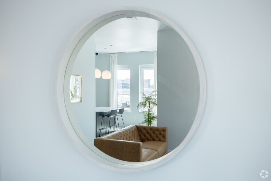 More Photos Of 4600 N Kenmore Ave, Chicago Apartments For Lease