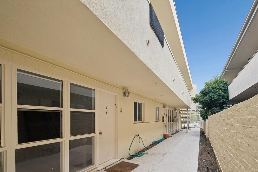 More Photos Of 337 S Rexford Dr, Beverly Hills Apartments For Sale