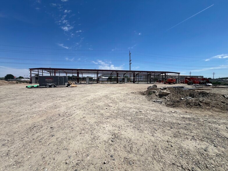 More Photos Of 3028 Landon Ln, Nampa Warehouse For Lease