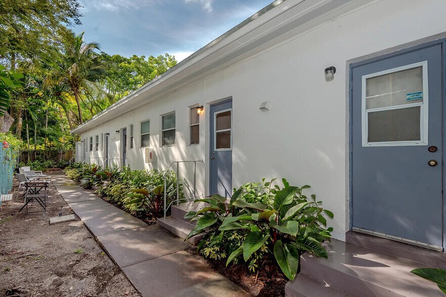 More Photos Of 2825 SW 3rd Ave, Miami Apartments For Sale