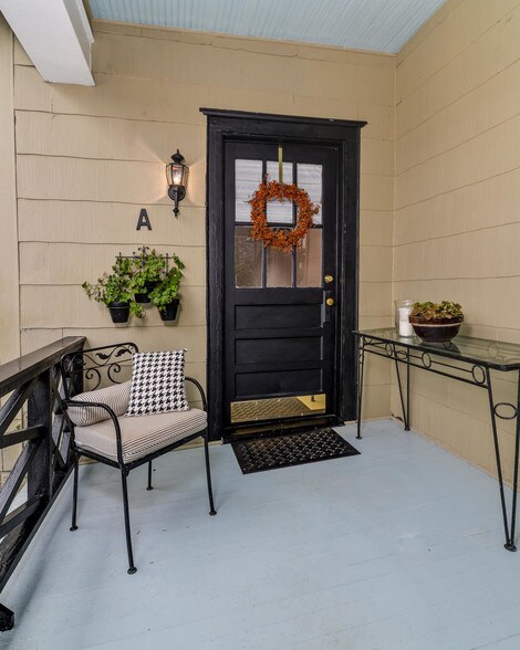 More Photos Of 145 Melrose Ave, Tryon Apartments For Sale