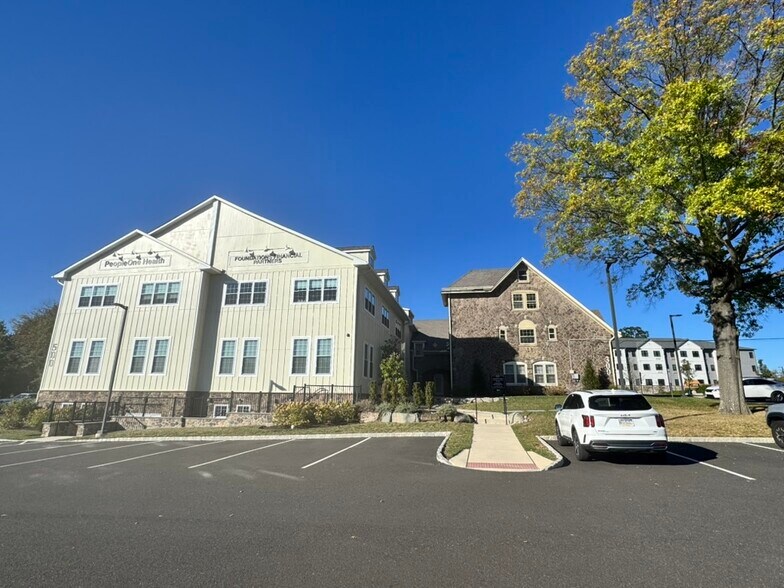 More Photos Of 601 New Britain Rd, Doylestown Unknown For Lease