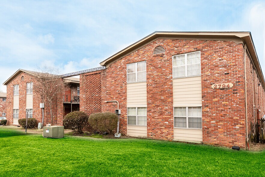 More Photos Of 2780 Madison Ave, Memphis Apartments For Sale