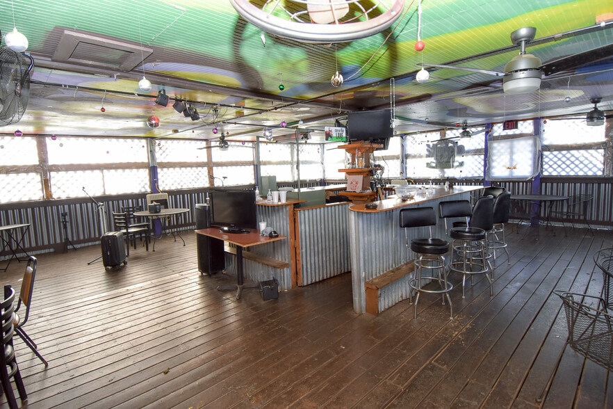 More Photos Of 1082 Highway 19 N, Thomaston Restaurant For Sale