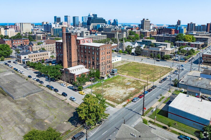 More Photos Of 430-440 E Broadway and Finzer, Louisville Land For Sale