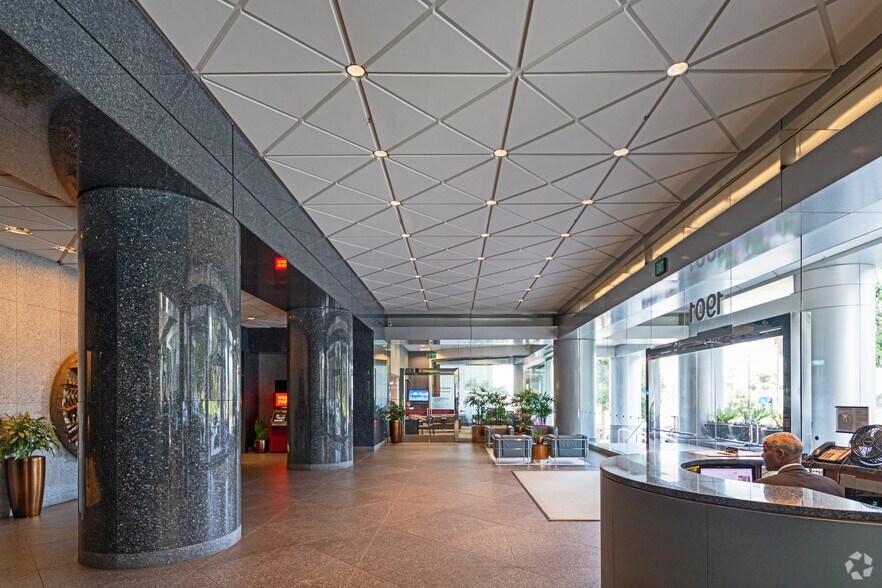 More Photos Of 1901 Harrison St, Oakland Office For Lease