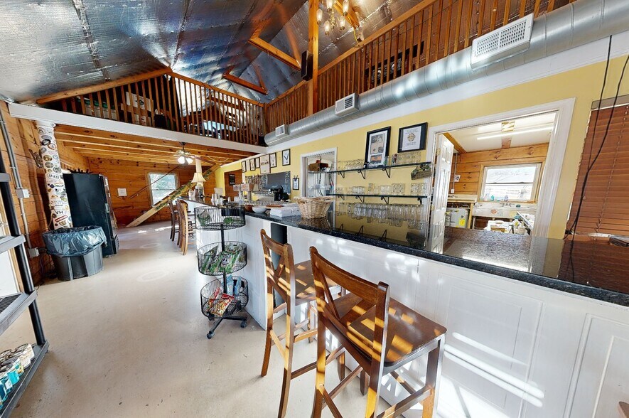 More Photos Of 150 Ridgemont Rd, Middletown Winery Vineyard For Sale
