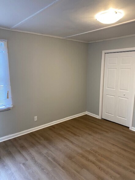 More Photos Of 1113 W Hill St, Urbana Apartments For Sale