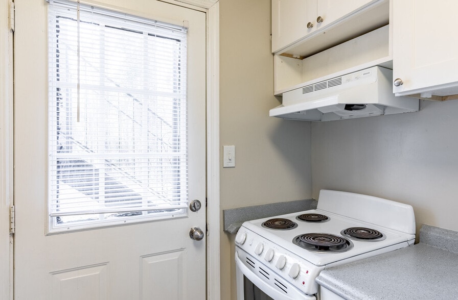 More Photos Of 235 Sycamore Dr, Athens Apartments For Sale