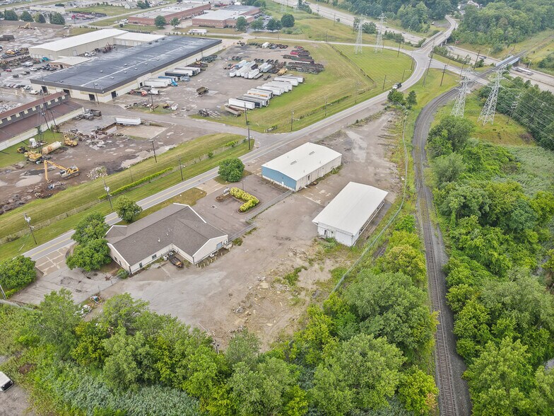 More Photos Of 37401 Stevens Blvd, Willoughby Flex For Lease