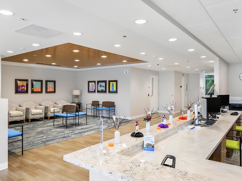 More Photos Of 130 S Alvarado St, Los Angeles Medical For Sale