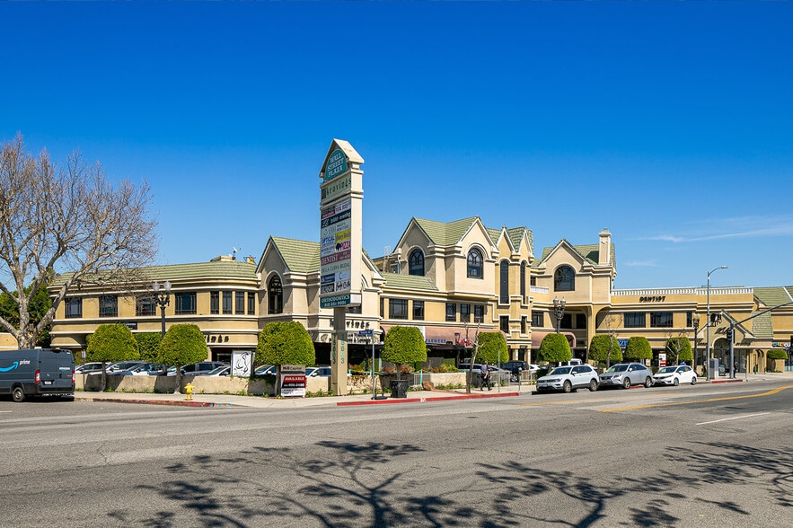 More Photos Of 18645-18663 Ventura Blvd, Tarzana General Retail For Sale