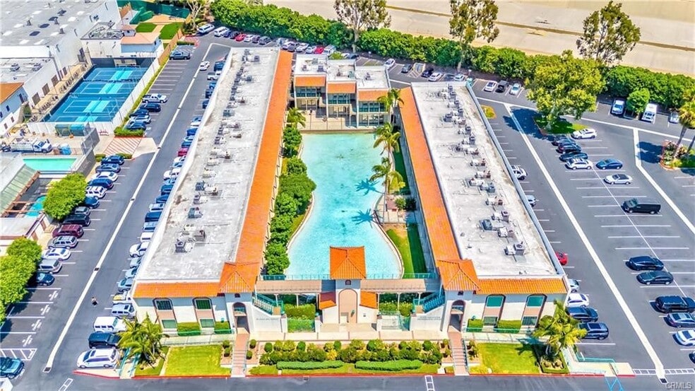 More Photos Of 17220 Newhope St, Fountain Valley Loft Creative Space For Sale