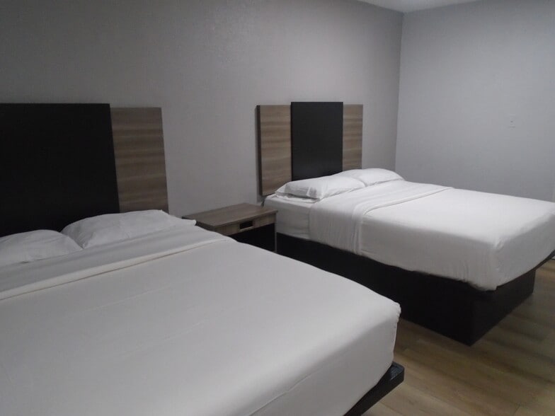More Photos Of 2009 Fremont St, Las Vegas Hotel For Sale