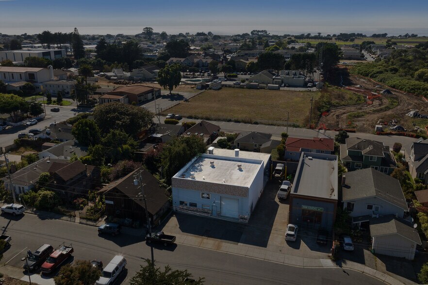 More Photos Of 334 Purissima St, Half Moon Bay Freestanding For Sale