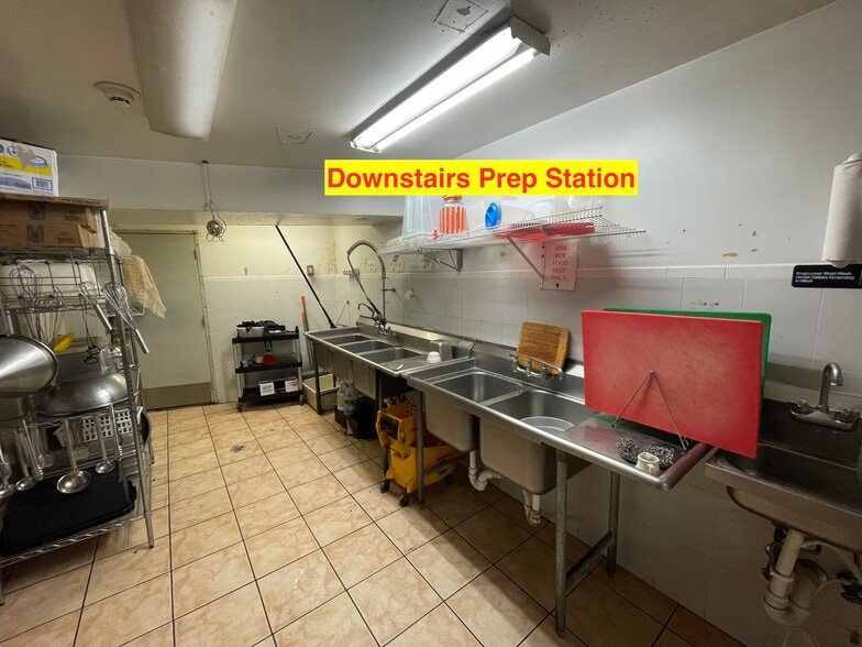 More Photos Of 76 N Maple Ave, Ridgewood General Retail For Lease