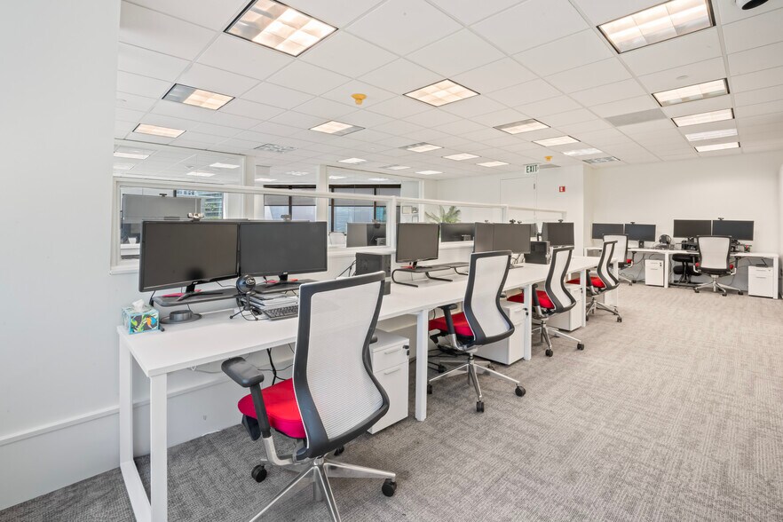 More Photos Of 1200 Brickell Ave, Miami Office For Sale