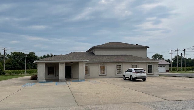 More Photos Of 1124 N Main St, Sikeston Office For Lease