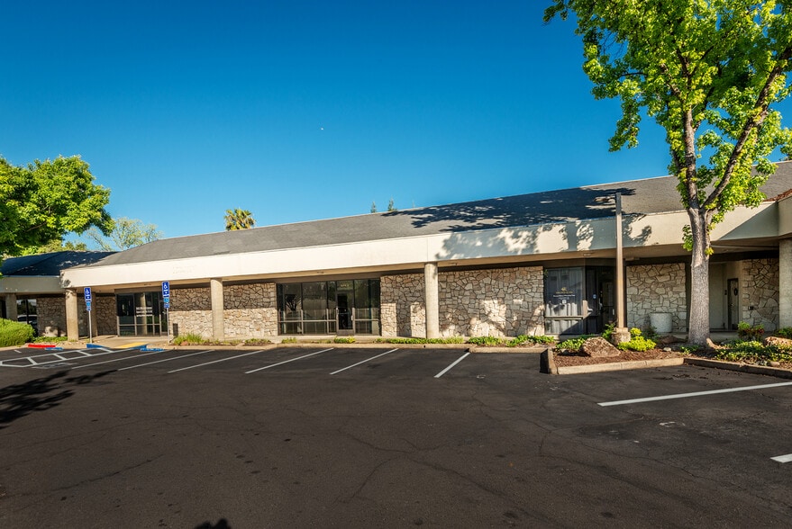 More Photos Of 4240 Rocklin Rd, Rocklin Office For Lease