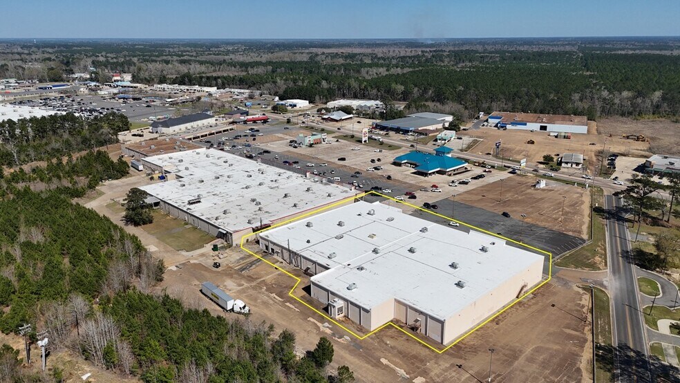 More Photos Of 1005-1027 N Pine St, Deridder Unknown For Lease