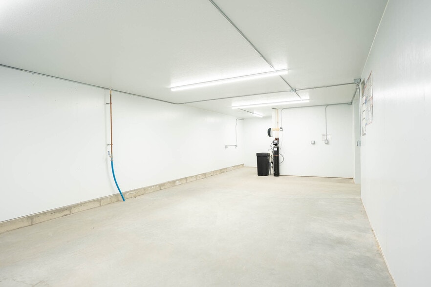 More Photos Of N5550 County Road Z, Onalaska Flex For Sale