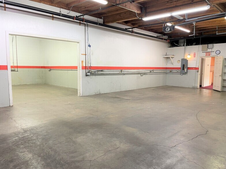 More Photos Of 1760 Industrial Way, Napa Warehouse For Lease
