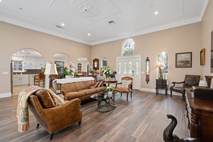 More Photos Of 3734 Hollister Ave, Carmichael Assisted Living For Sale