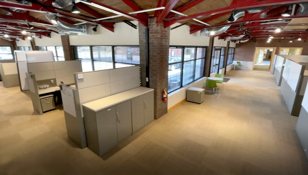 More Photos Of 40 N 1st Ave, Evansville Office For Sale