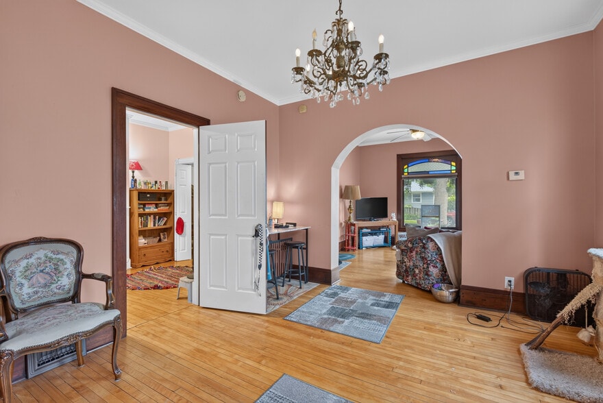 More Photos Of 446 Madison St NE, Minneapolis Multifamily For Sale
