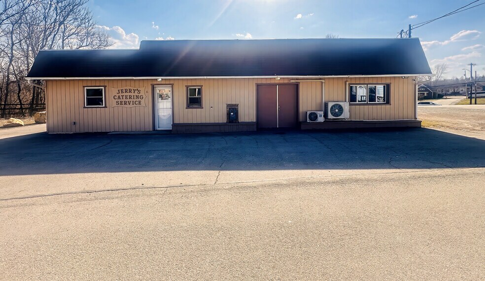 Primary Photo Of 16 Legion St, Republic Freestanding For Sale