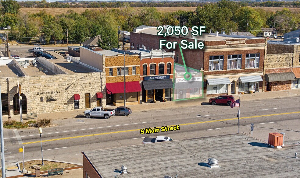 Primary Photo Of 110 S Main St, Newkirk Bank For Sale