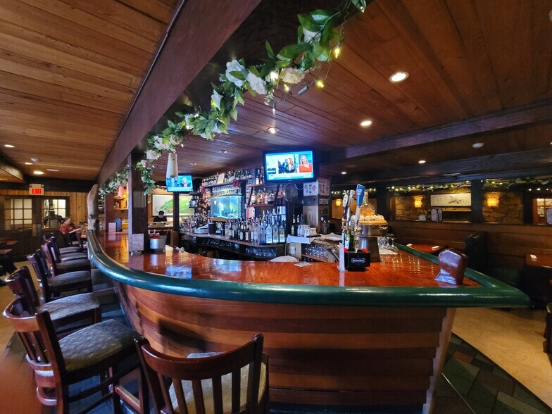More Photos Of 492 Market St, Saddle Brook Restaurant For Sale