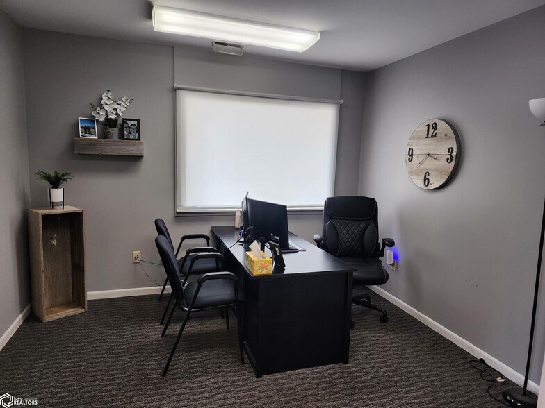 More Photos Of 106 E 7th St, Atlantic Office For Sale