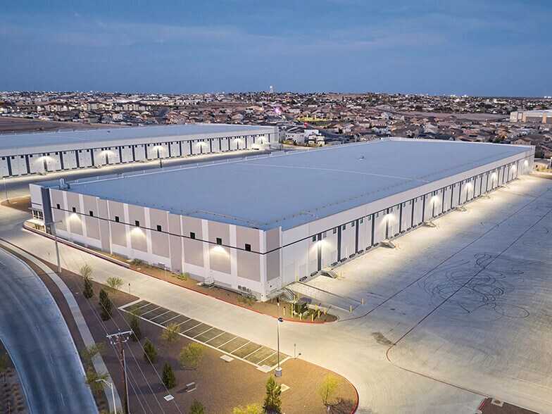 More Photos Of 12100 Emerald Pass Ave, El Paso Distribution For Lease