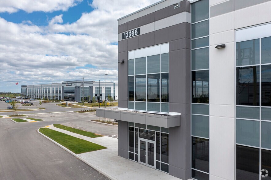 More Photos Of 12366 Coleraine Dr, Caledon Warehouse For Lease