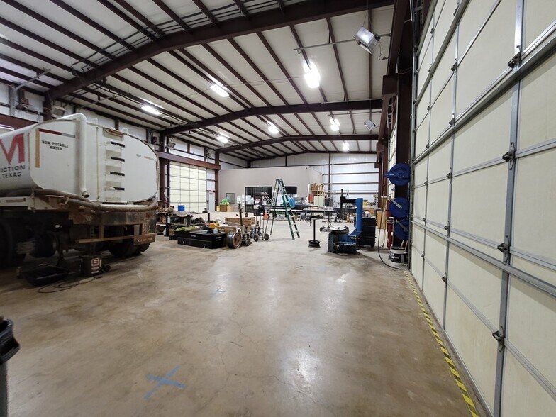 More Photos Of 6308 S County Road 1270, Midland Warehouse For Sale