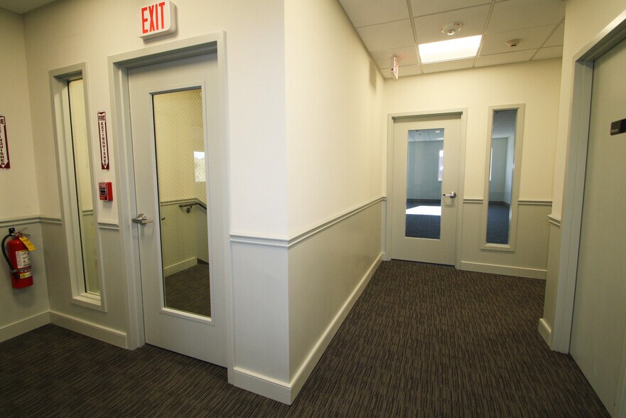 More Photos Of 28 Riverside Dr, Pembroke Research And Development For Lease