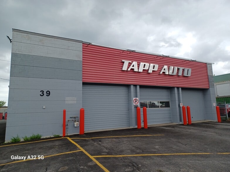 More Photos Of 39 Cleopatra Dr, Nepean Warehouse For Sale