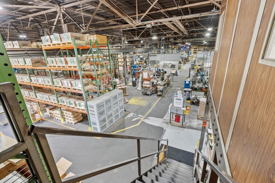 More Photos Of 139 Intervale Rd, Fitchburg Manufacturing For Sale