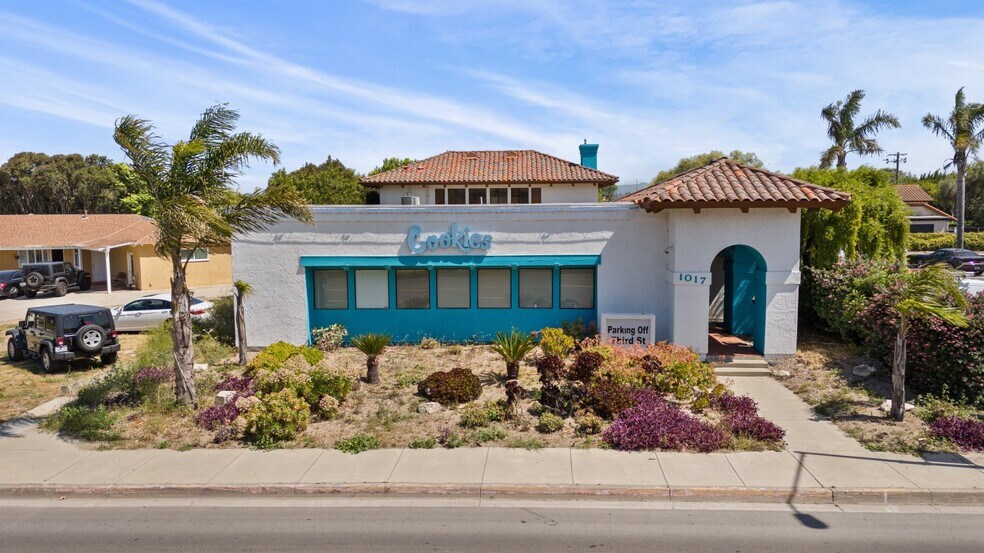 More Photos Of 1017 E Ocean Ave, Lompoc Medical For Sale