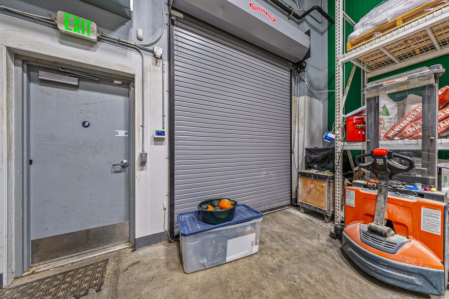 More Photos Of 1863 NW Washington Blvd, Grants Pass General Retail For Sale