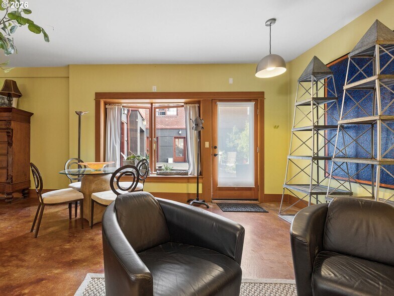 More Photos Of 5400 NE 30th Ave, Portland Office For Lease